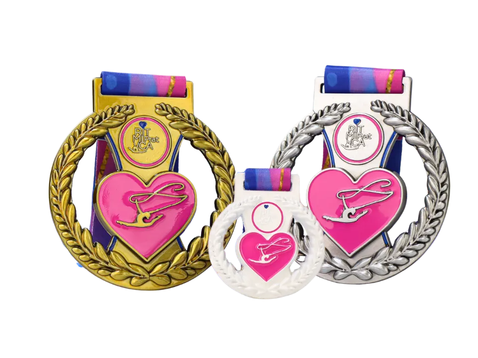 Medaglia personalizzata esposta con orgoglio